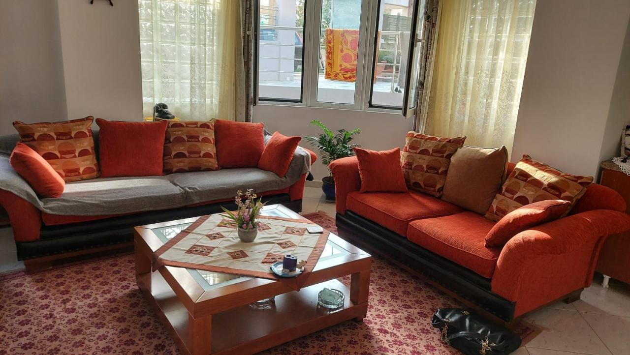 Lirika'S Airport House Apartment Artemida  Exterior photo