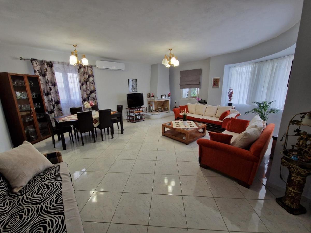 Lirika'S Airport House Apartment Artemida  Exterior photo